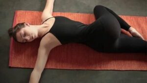twisted pose 